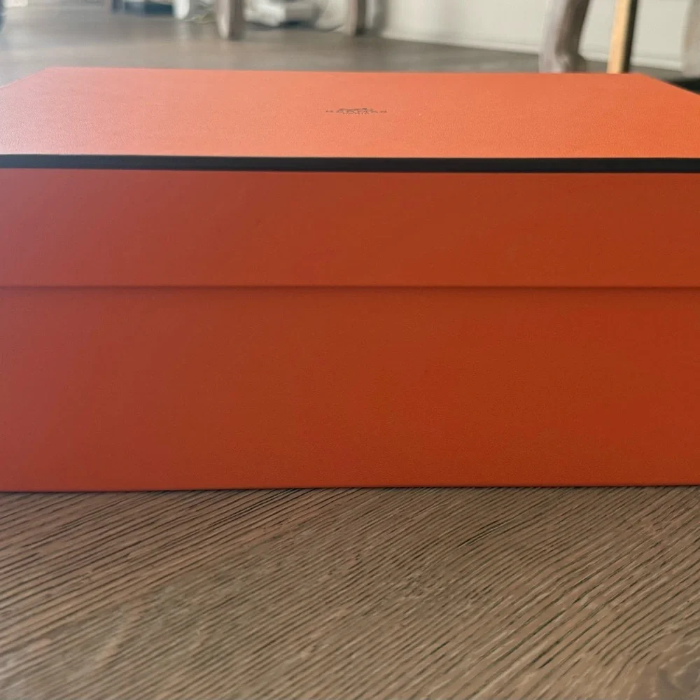 Hermes Orange Storage Box with tissue and ribbon size 11.2 x 6.5 x 3.8 in